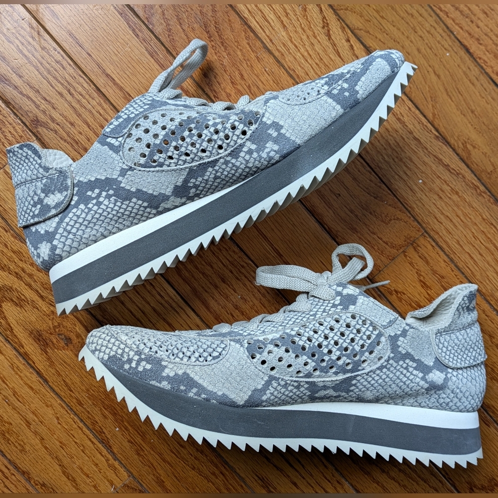 Luxurious Leather Pedro Garcia Omega Snake-Print Runner Sneakers Sz EU 39.5/US 9